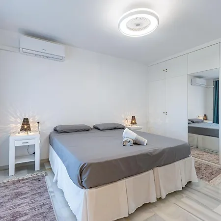Calahonda 2 Bed With Indoor Swimming Pool *